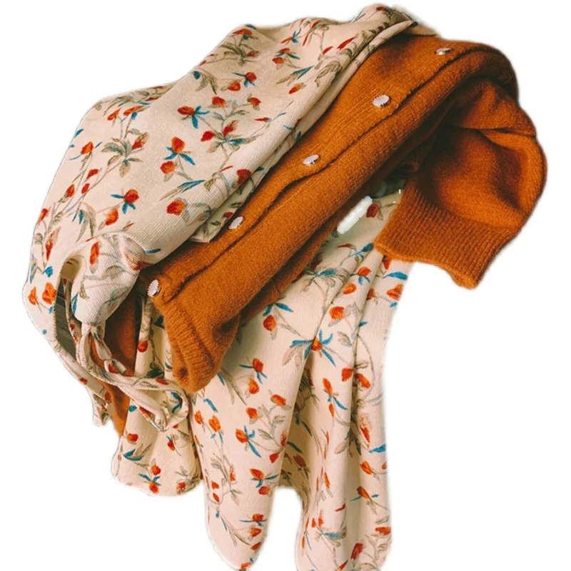 Orange Raccoon Velvet Knit cardigan Women Spring and Autumn 2024 New Korean Sle Short Retro Round neck sweater Outerwear Top