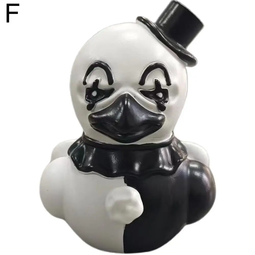 

Статуя утки из смолы