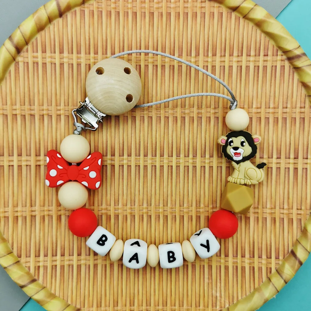 

Custom English Russian Letters Name Baby Silicone Lion Pacifier Clips Chains Teether Pendants Baby Teething Kawaii Toys Gifts