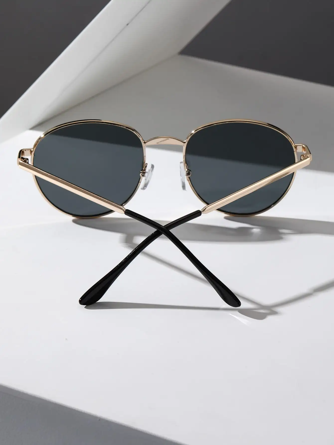 1 шт. солнцезащитные очки унисекс в металлической оправе