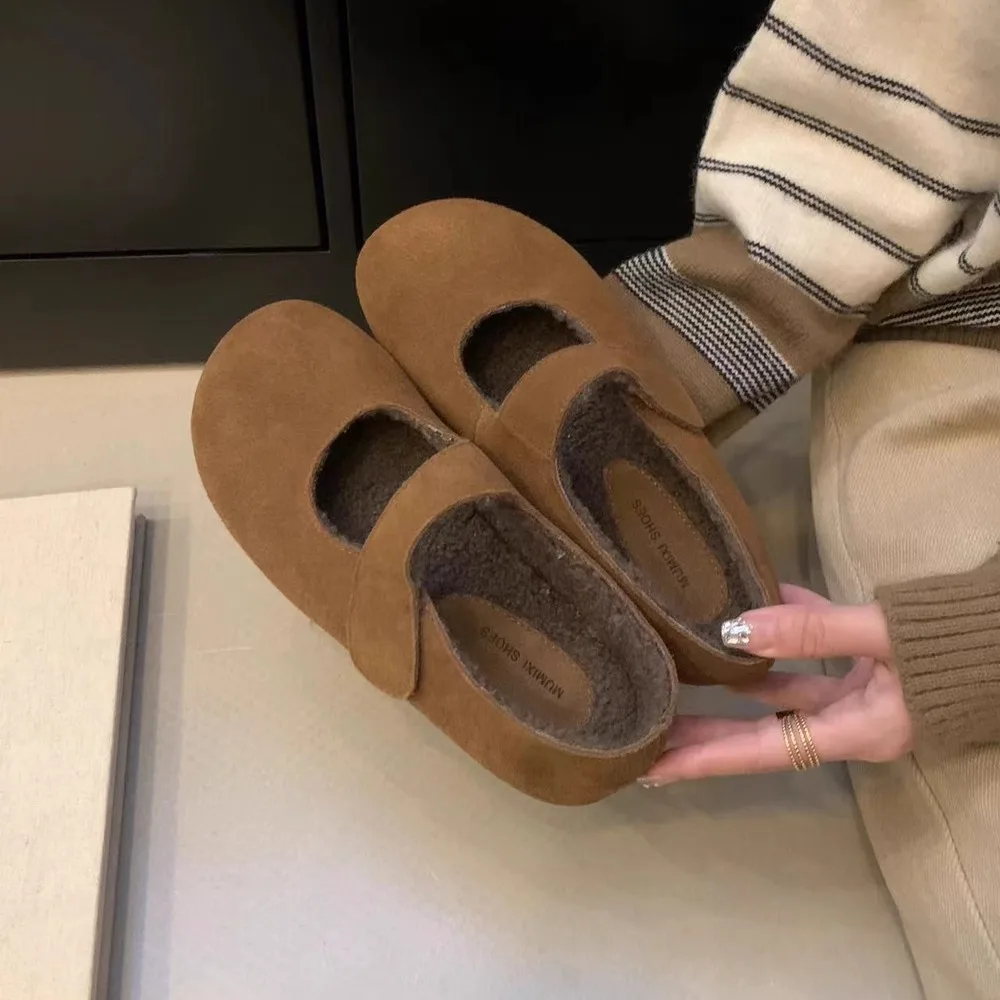 Туфли женские на плоской подошве мягкие осенние лоферы меховое платье ретро