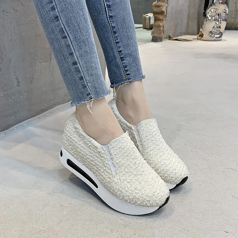 

Fashion Shoes Woman Sneakers Spring Autumn Women Flat Thick Bottom Shoes Slip on Boots Casual Platform Increase Within Shoes