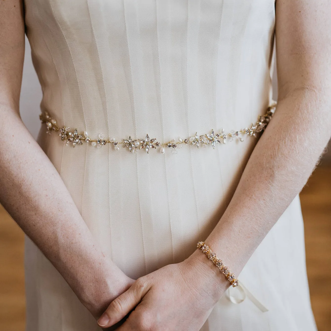 

2 PCS Wedding Accessories Korean Rhinestone Flowers Handmade Pearl Wedding Dress Belt Accessories