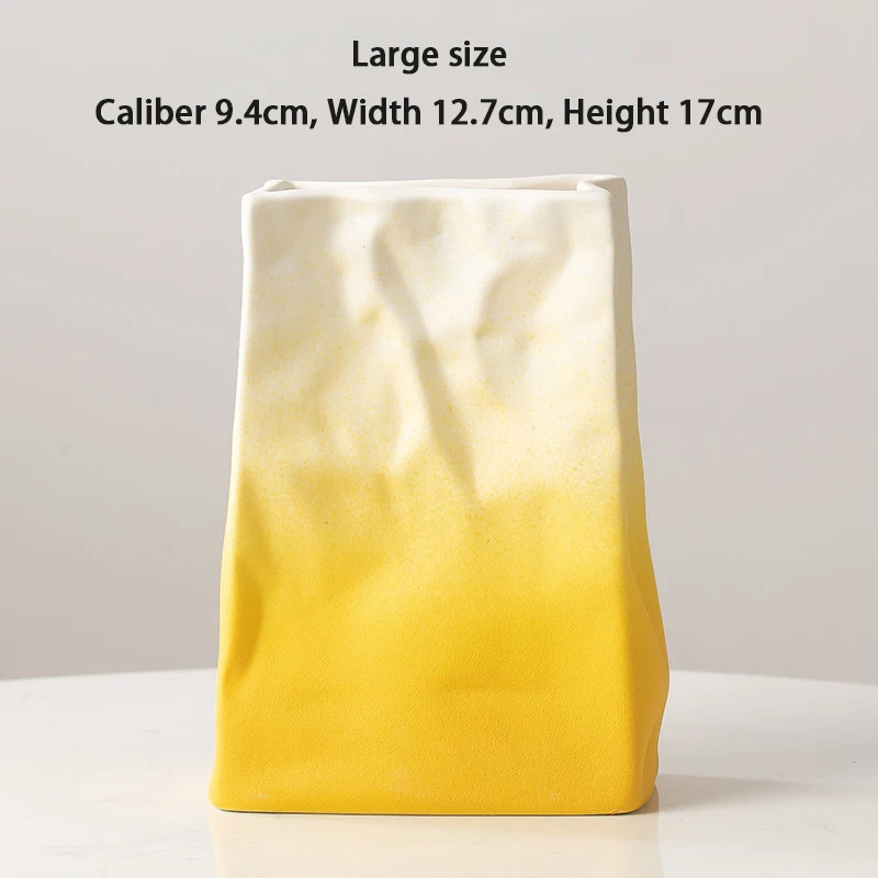 

Керамическая ваза в скандинавском стиле