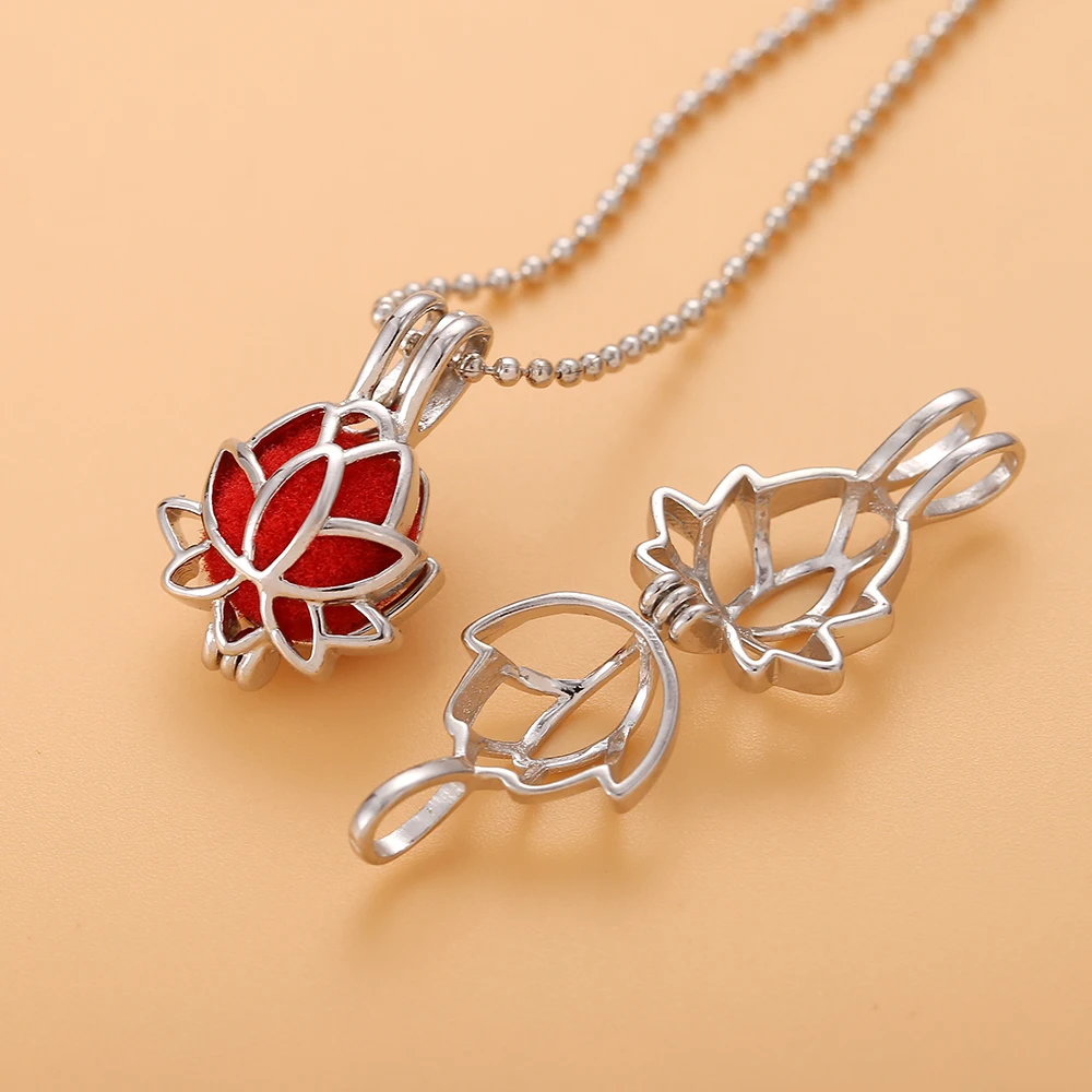 Оптовая партия 10 штук Мини-амбарного диффузора с ароматерапией Ожерелье с вырезом цветка Запаховый ложе для эфирных масел на цепочке.