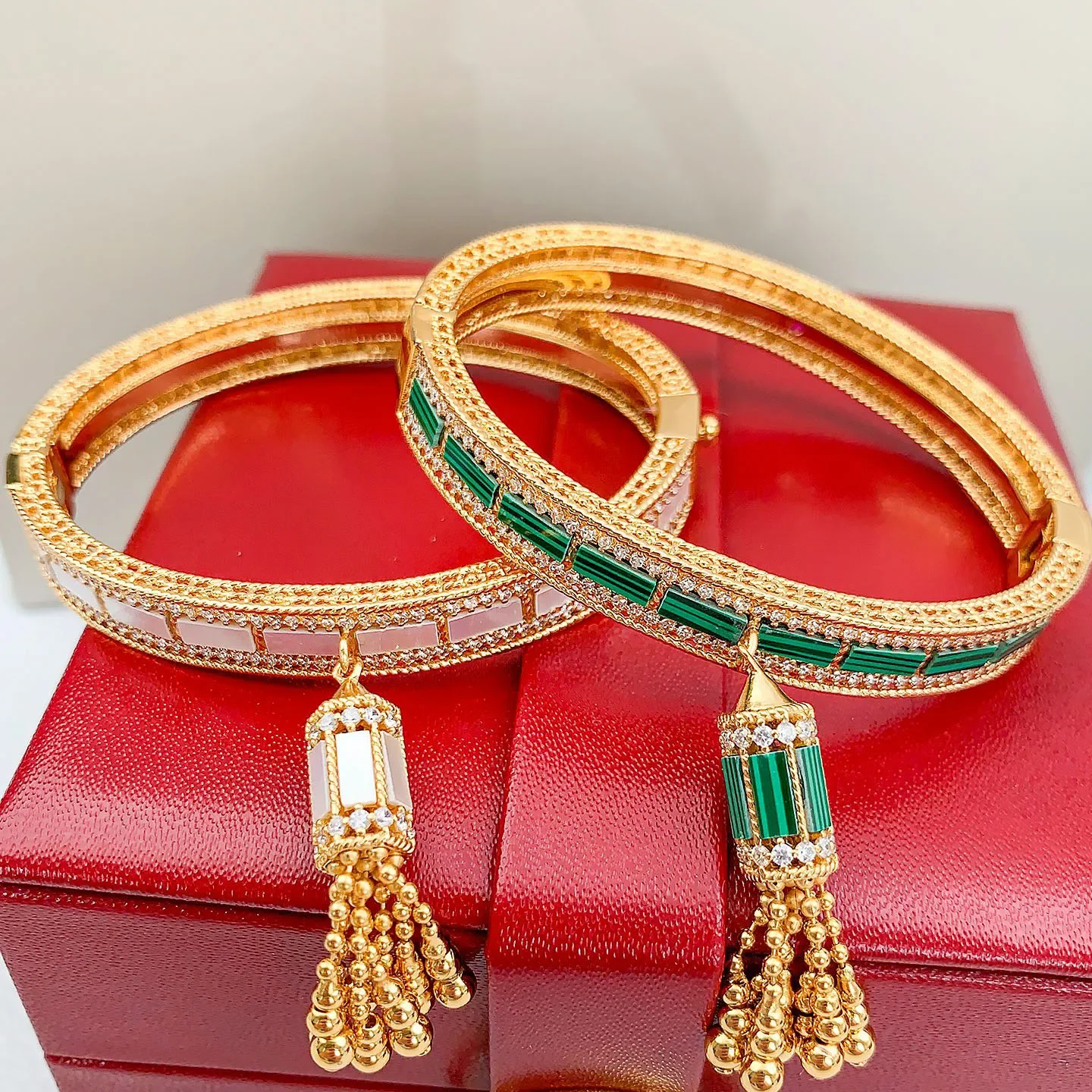 

New Fashion Women's Light Luxury Hollow Bracelet Ring Jewelry Accessories