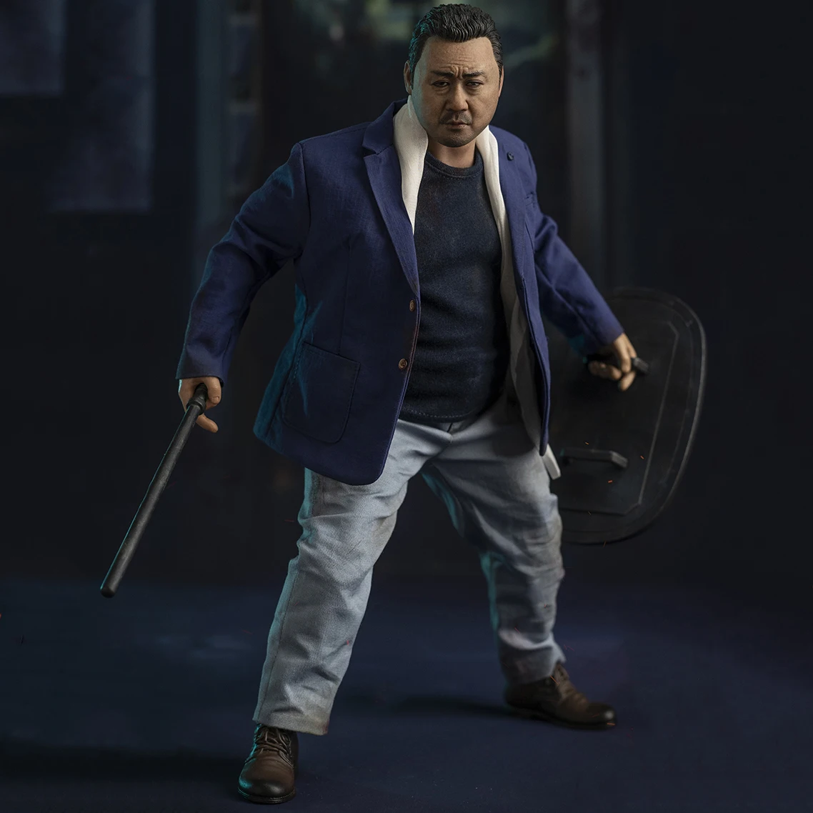 

One Toys OT012 1/6 Tough Guy In The Train Tong-Seok Ma Figure Model 12'' Male Soldier Action Doll Full Set for Hobby Collection