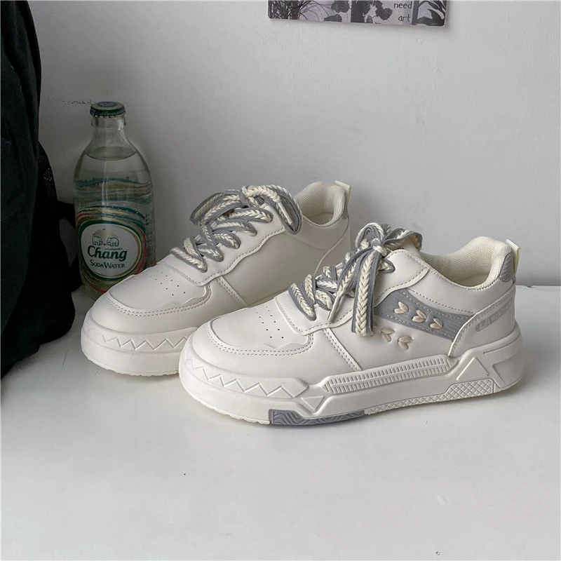 

Кроссовки женские на толстой подошве, прогулочная спортивная обувь, на шнуровке, повседневные, Вулканизированная подошва, белые