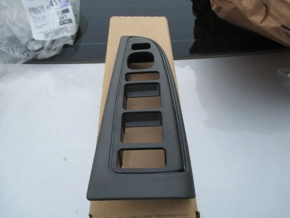 

For GM LEFT WINDOW SWITCH PLATE BEZEL DARK PEWTER 2004-2007 SILVERADO SIERRA
