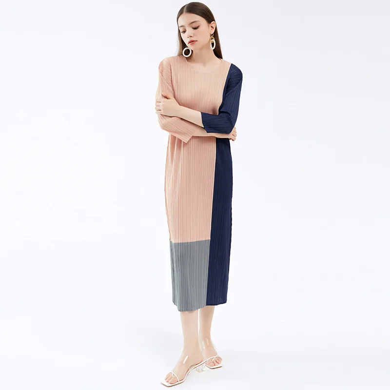 

Miyake Autumn New Women's Dress 2022Pleated Color Contrast Long Sleeve Dress Women's Design Sense Mosaic Temperament Long Dress