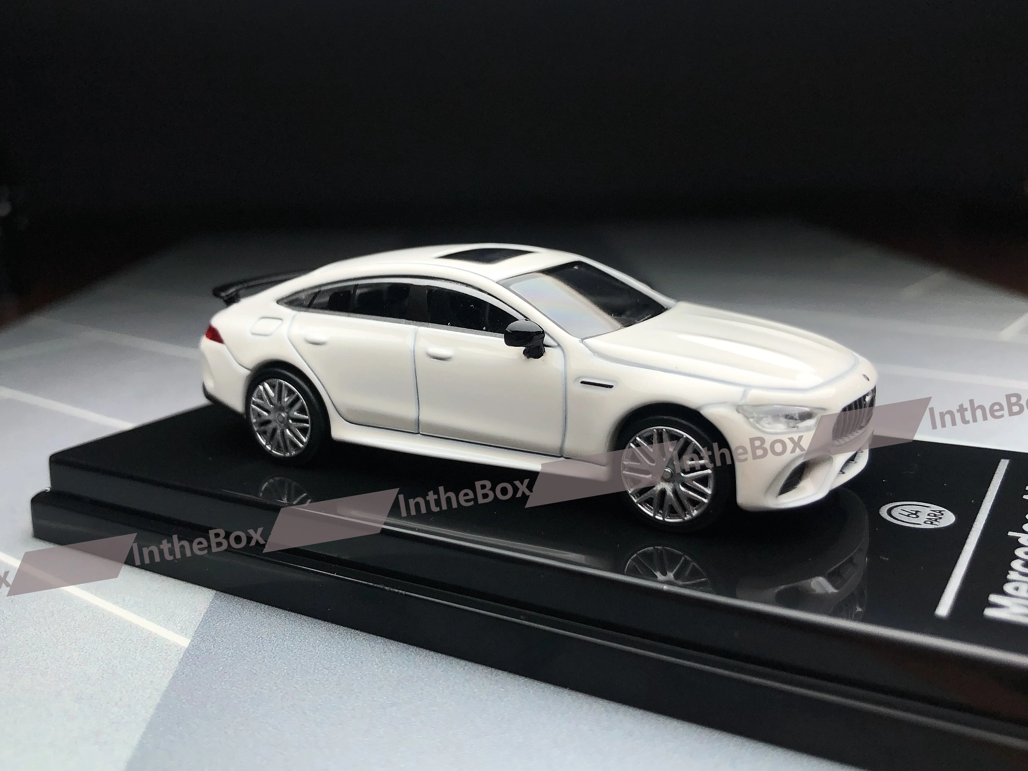 Коллекционная модель автомобиля из лимитированного материала для хобби 1/64 МБ GT 63