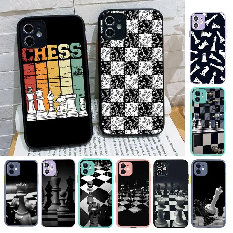 

Luxury Classic Black and white chess board Phone Case for iPhone 14 11 12 13 Mini Pro Max 8 7 Plus X XR XS MAX Translucent Cover