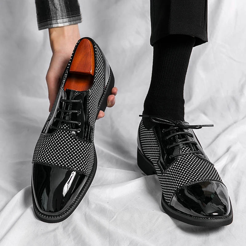 

Vintage Fashion Men Pointed Toe Faux Leather Footwear Solid Color Casual Comfortable Business Office Wedding 2023 Shoes