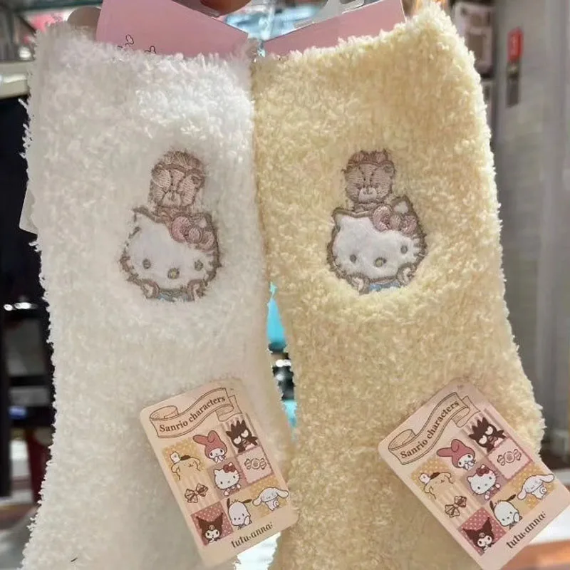

Новые женские утолщенные Носки Hello Kitty с вышивкой из кораллового плюша