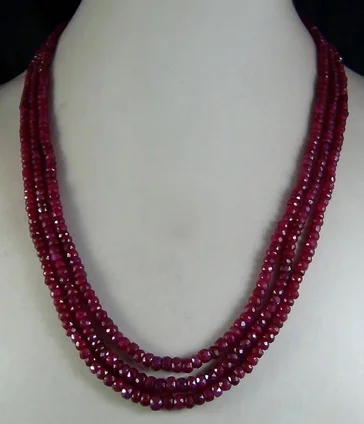 

Натуральный 2x4 мм натуральный рубин ожерелье с гранеными бусами 3 Strand 17 "-19" AAA +