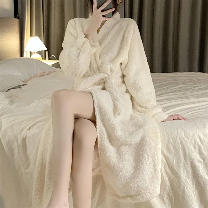 Women Sleep Dress Warm Flannel Pyjamas Autumn Winter Thick Coral Velvet Nightgowns Robe Long Sleeve Sleepwear Female Homewear