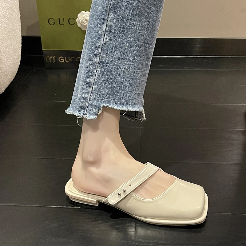 

2022 Spring/Summer Flat Sandals Women's Leather Shoes Simple Square Toe Slippers Comfortable Sole Soft
