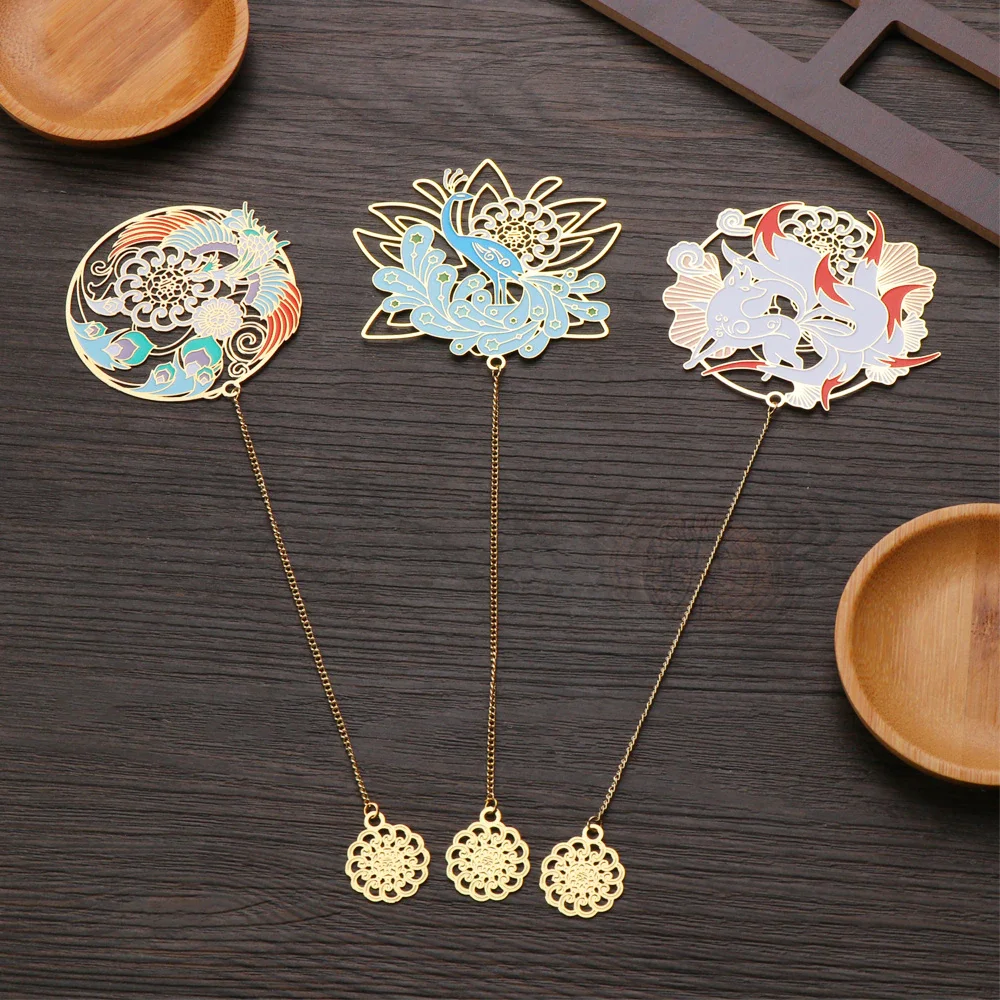 

Bookmark Chinese Retro Carving Style Metal Bookmarks Hollow Animals Pendant Book Pagination Mark School Stationery Supply Gifts
