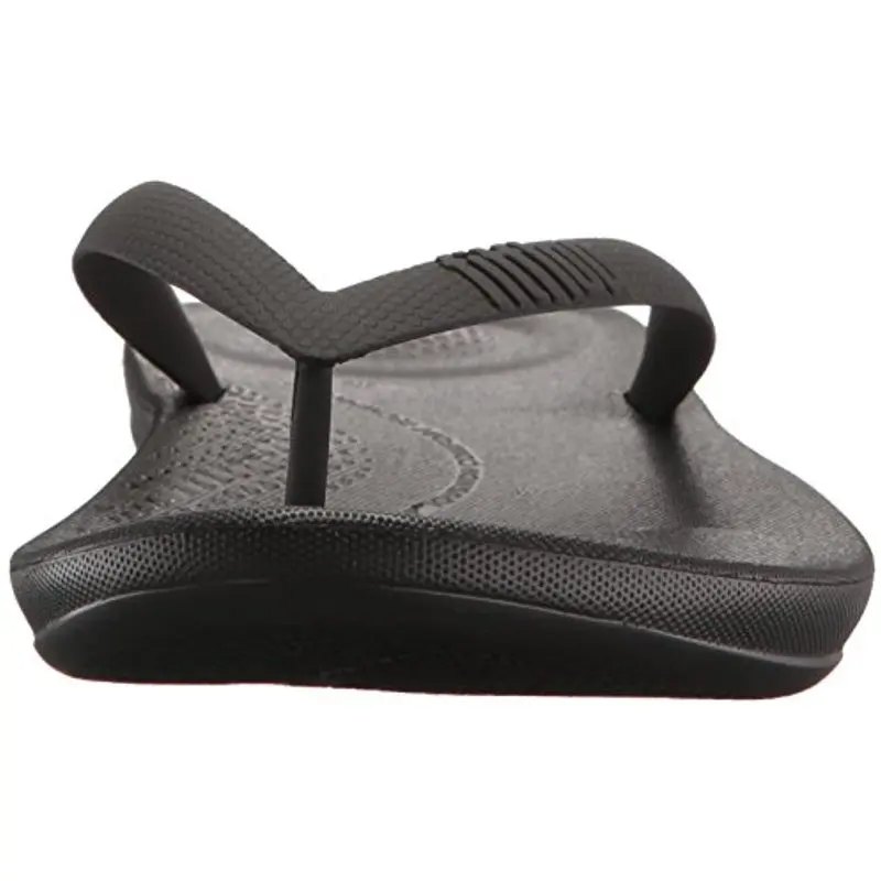 

IQUSHION Men's Ergonomic Comfortable Black 10 M US Flip-Flops for a Seamless Feel.