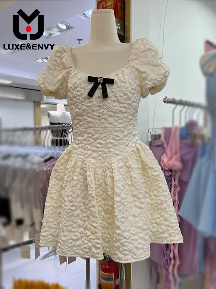 

LUXE&ENVY 2023 Summer New Korean Popular Gentle Ladies Bubble Floating Pattern Reducing Short Dress Women 2023