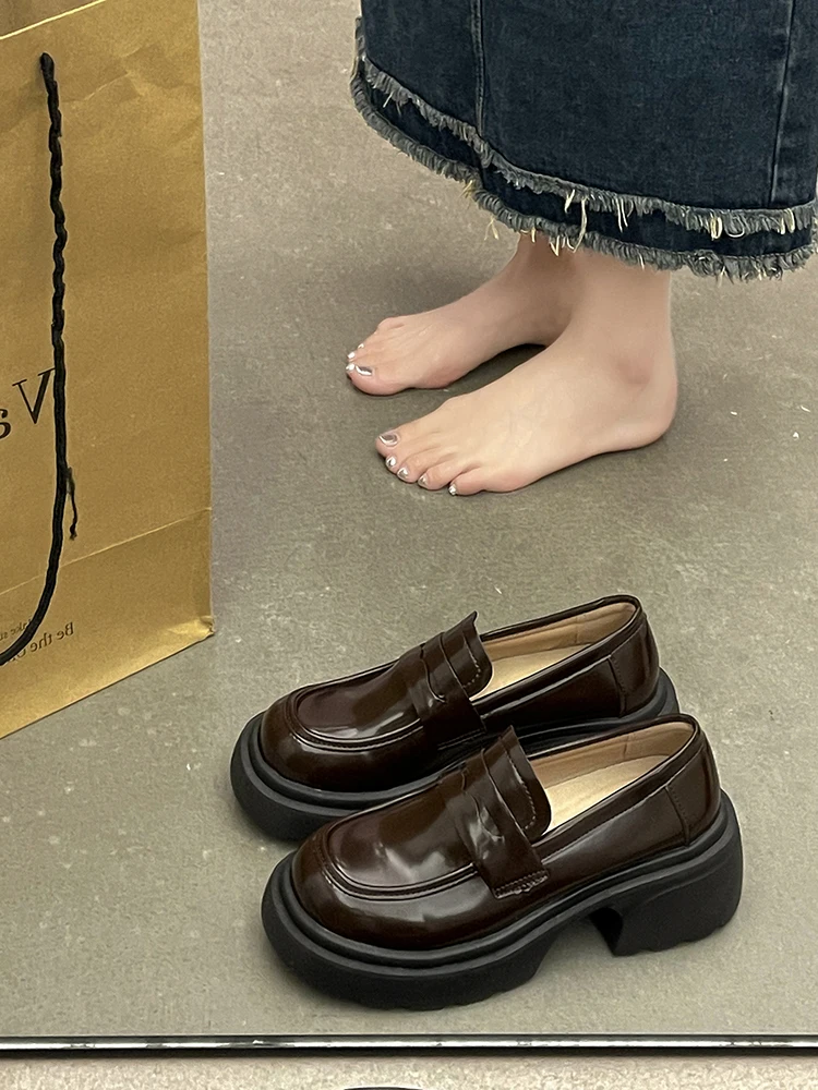 

Korean Shoes Clogs Platform All-Match Round Toe British Style Loafers With Fur Female Footwear Casual Sneaker 2023 Summer Creepe