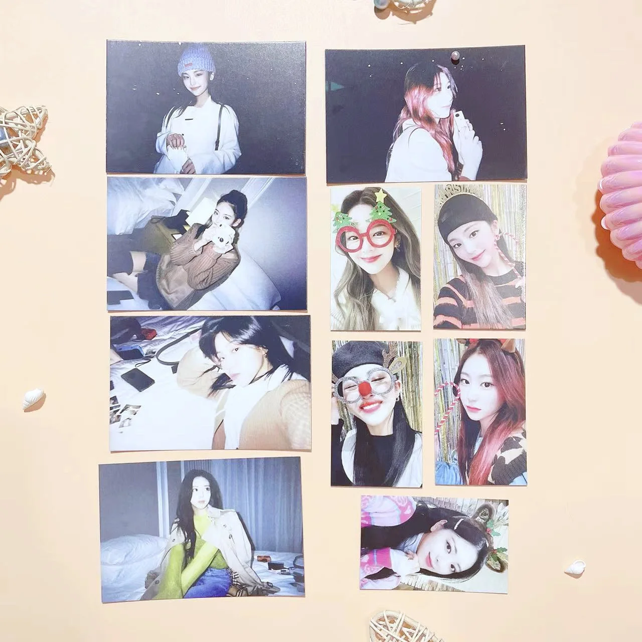 

K-POP boy group ITZY Album Crazy in Love Signed Photo Card LOMO Photo Card High Quality Collection Card Polaroid Postcard Gift V