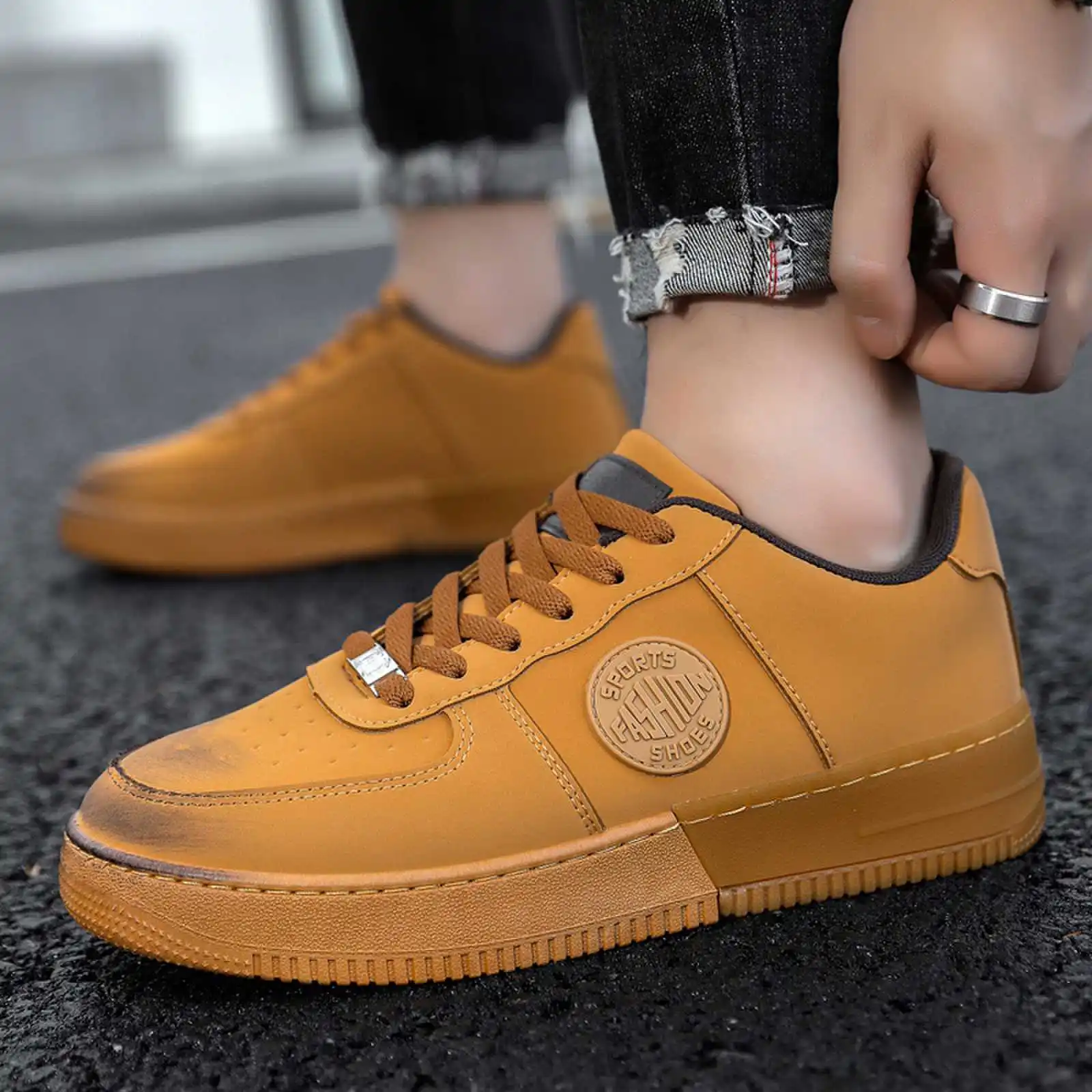 

Men Sneakers New Casual Shoes Breathable Vulcanized Shoes Versatile Men's Shoes Fashion Sneakers Anti Slip Thick Soled Shoes