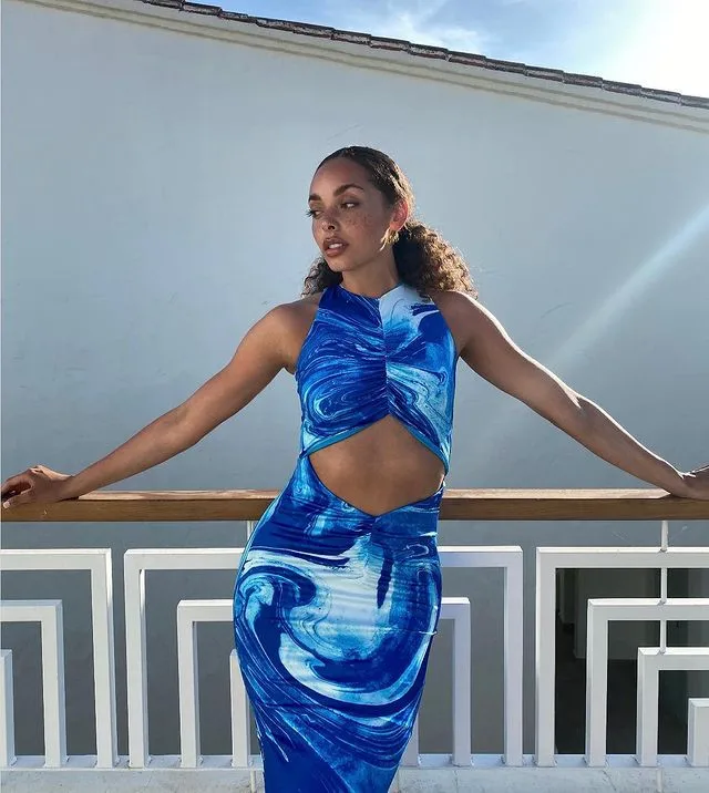 

European and American Style 2022 Summer New Women's Sleeveless Sexy Hollow Back Slim Buttock Print Dress Women