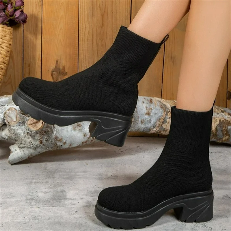 

2023 White Women's Boots Autumn and Winter New Fashion Knitted Elastic Socks Boots Net Red Large 35-43 Thick Bottom Casual Botas