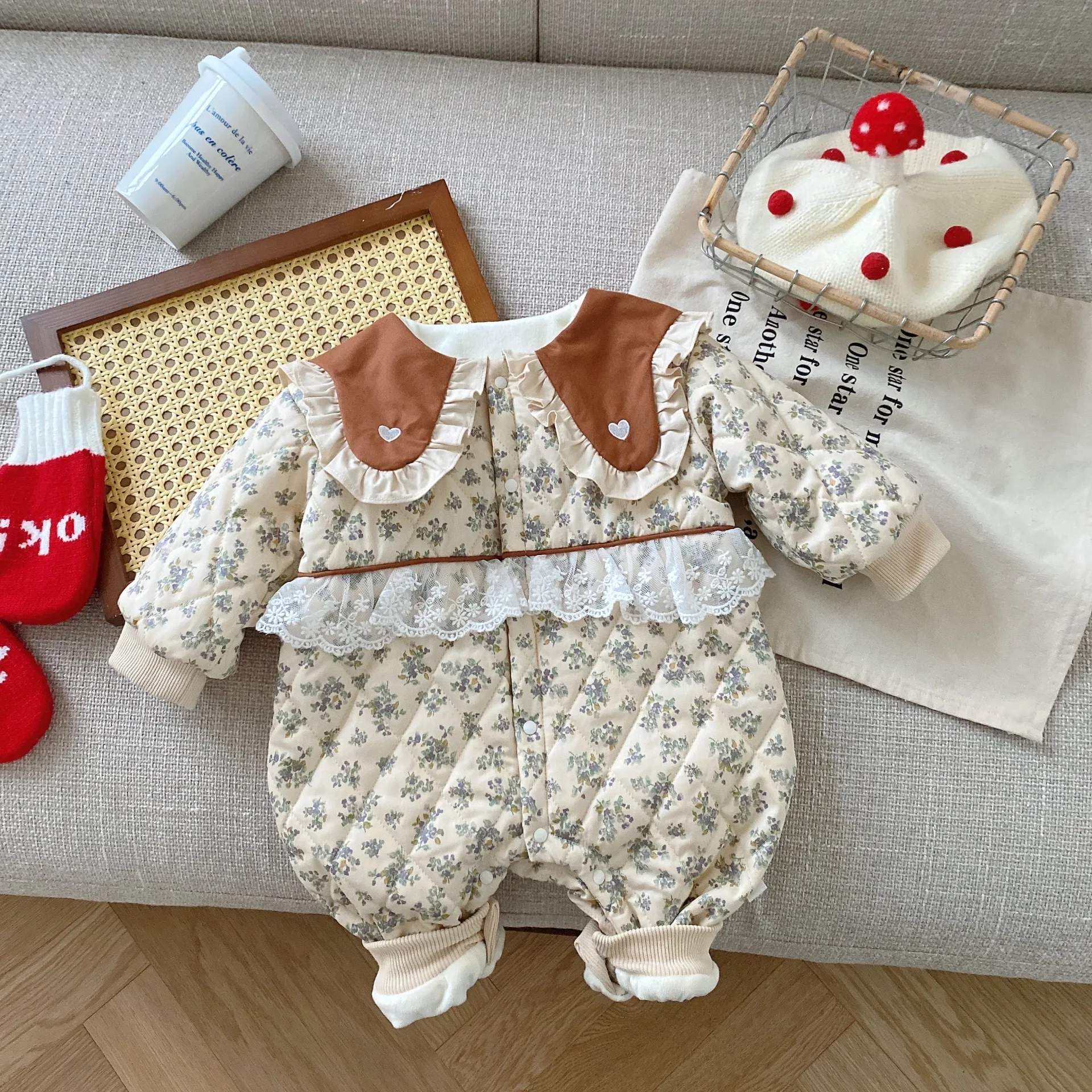 

New Baby Girl Winter Clothes Floral Print Lace Romper Korean Fleece Thick Warm Infant Baby Girls Jumpsuit Toddler Newborn Onesie