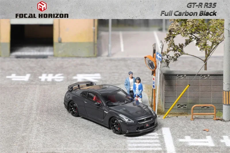 Литая под давлением модель автомобиля Focal Horizon FH 1:64 GT-R R35 Full Carbon Black Limited99