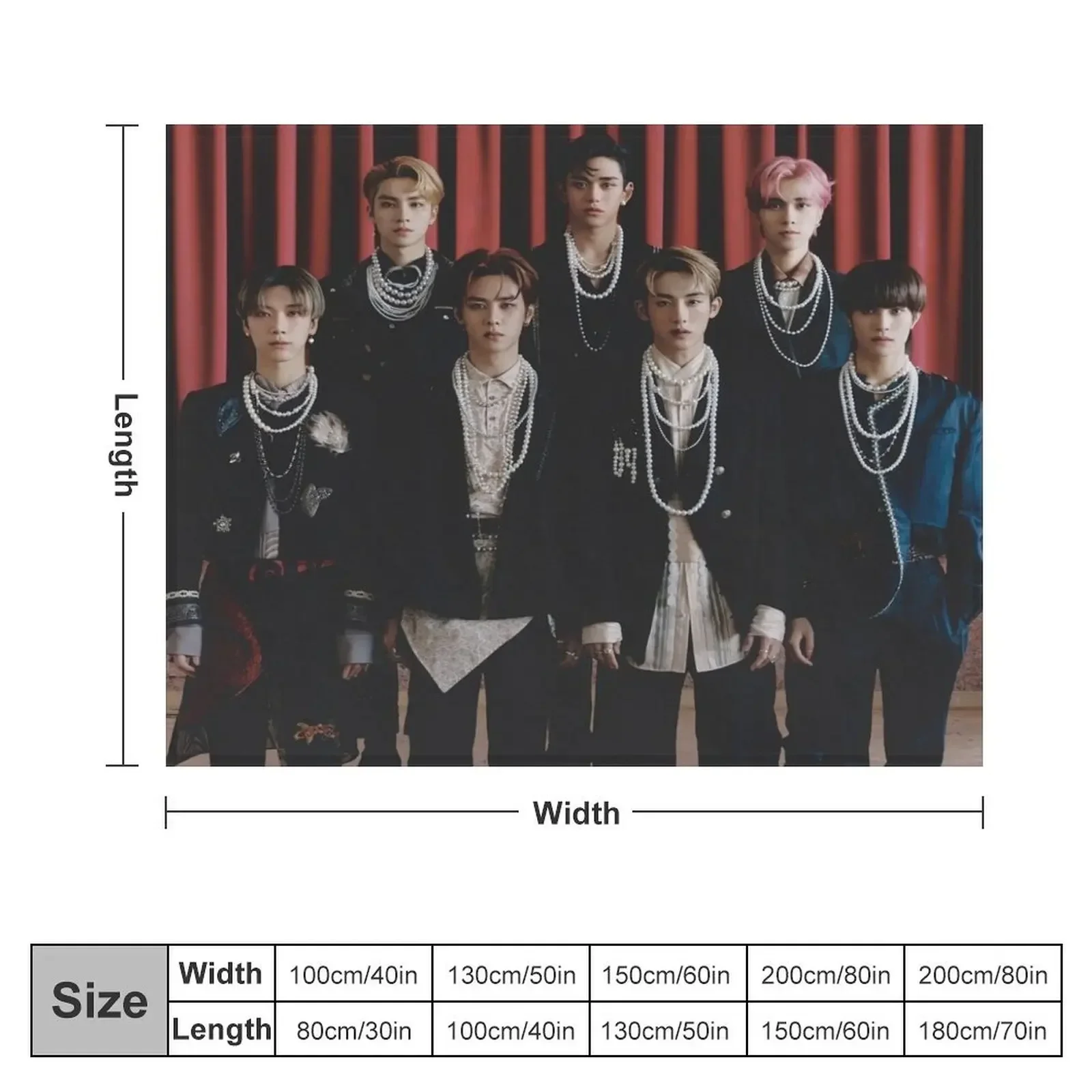 Дизайнерские мягкие одеяла WAYV - KICK BACK