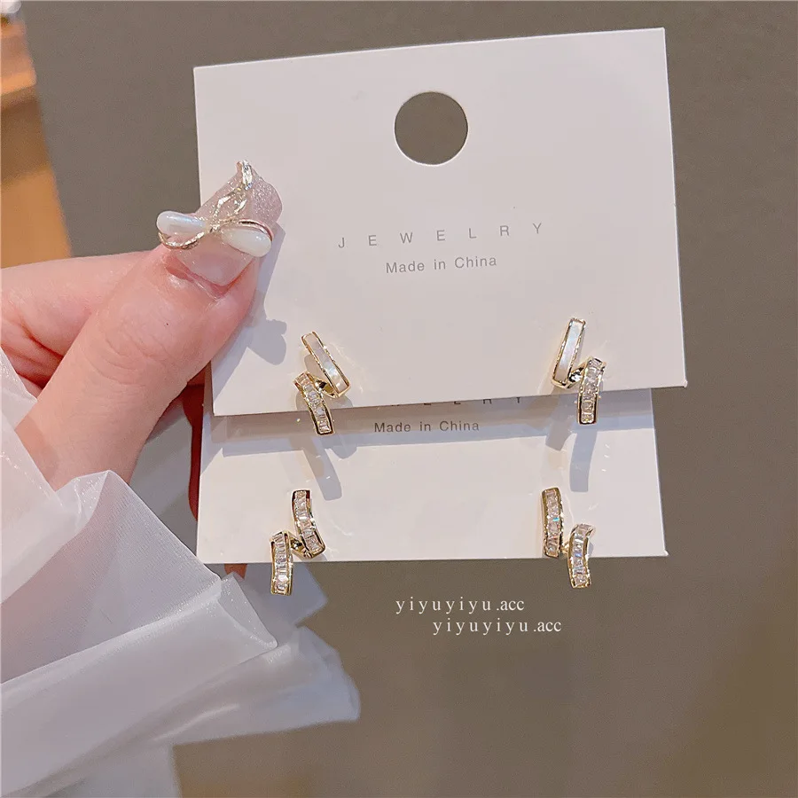 

Gold Plated Natural Shell Zircon Geometric Earrings for Women New Style Stud Earrings Jewelry