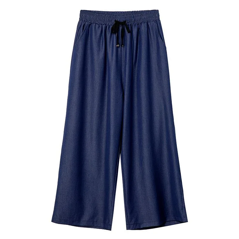 

Trendy and Comfortable Women's Loose Fit Denim Capri Pants