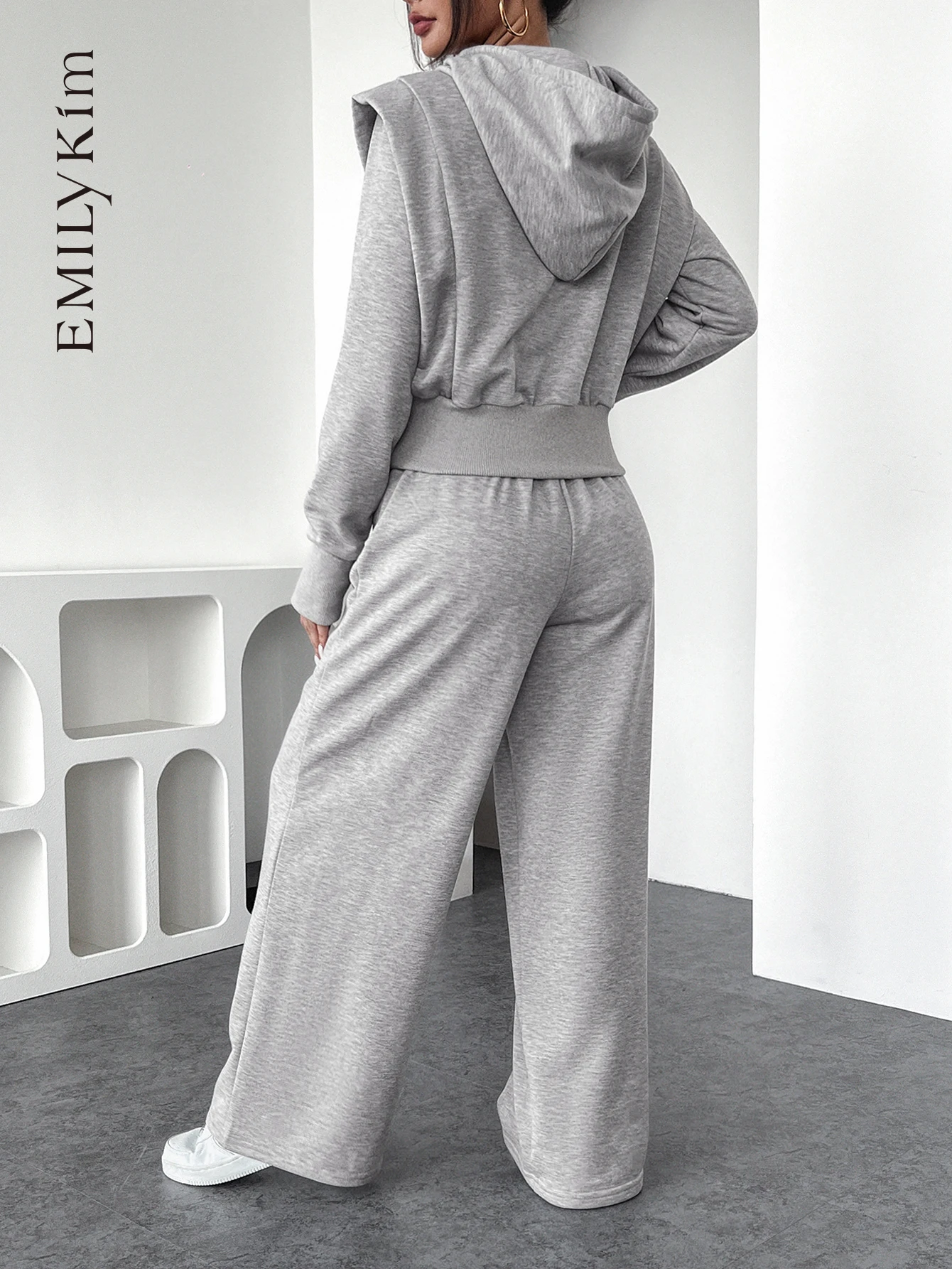 Комплект брюк осенне-зимний однотонный женский костюм с капюшоном топ длинными