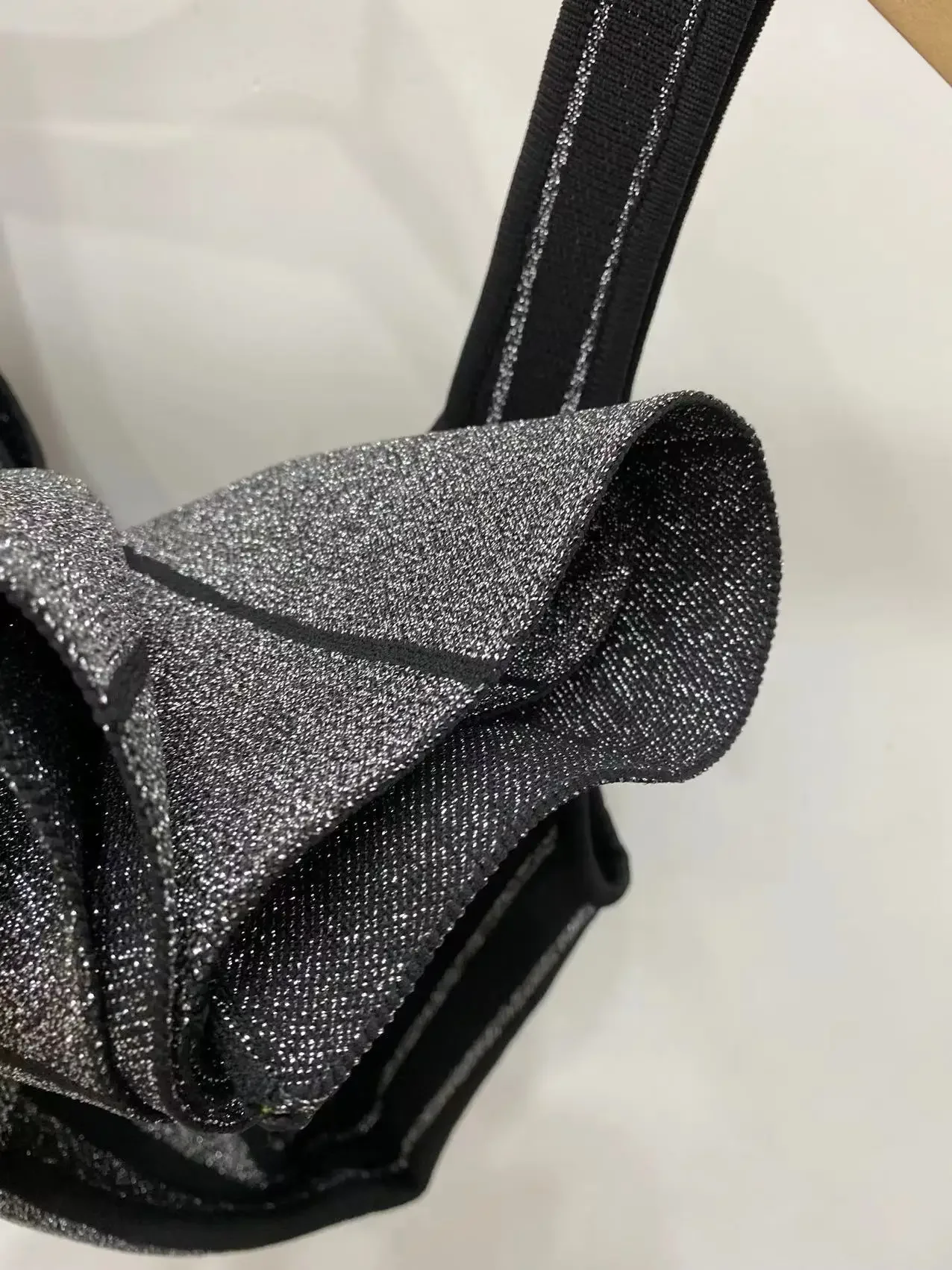 M французская ниша 2024 осенне-зимняя мода тонкая юбка в вертикальную полоску с