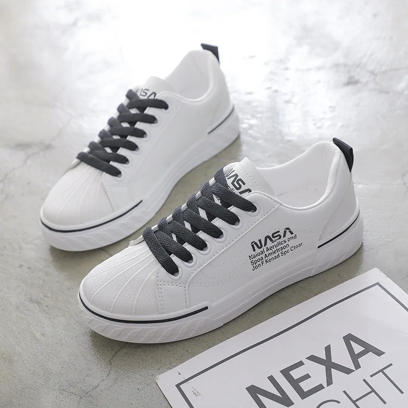 New Chunky Women's Fashion Sneakers Trainers Casual Vulcanize Sport Shoes Casual Fashion Platform Sneaker Winte