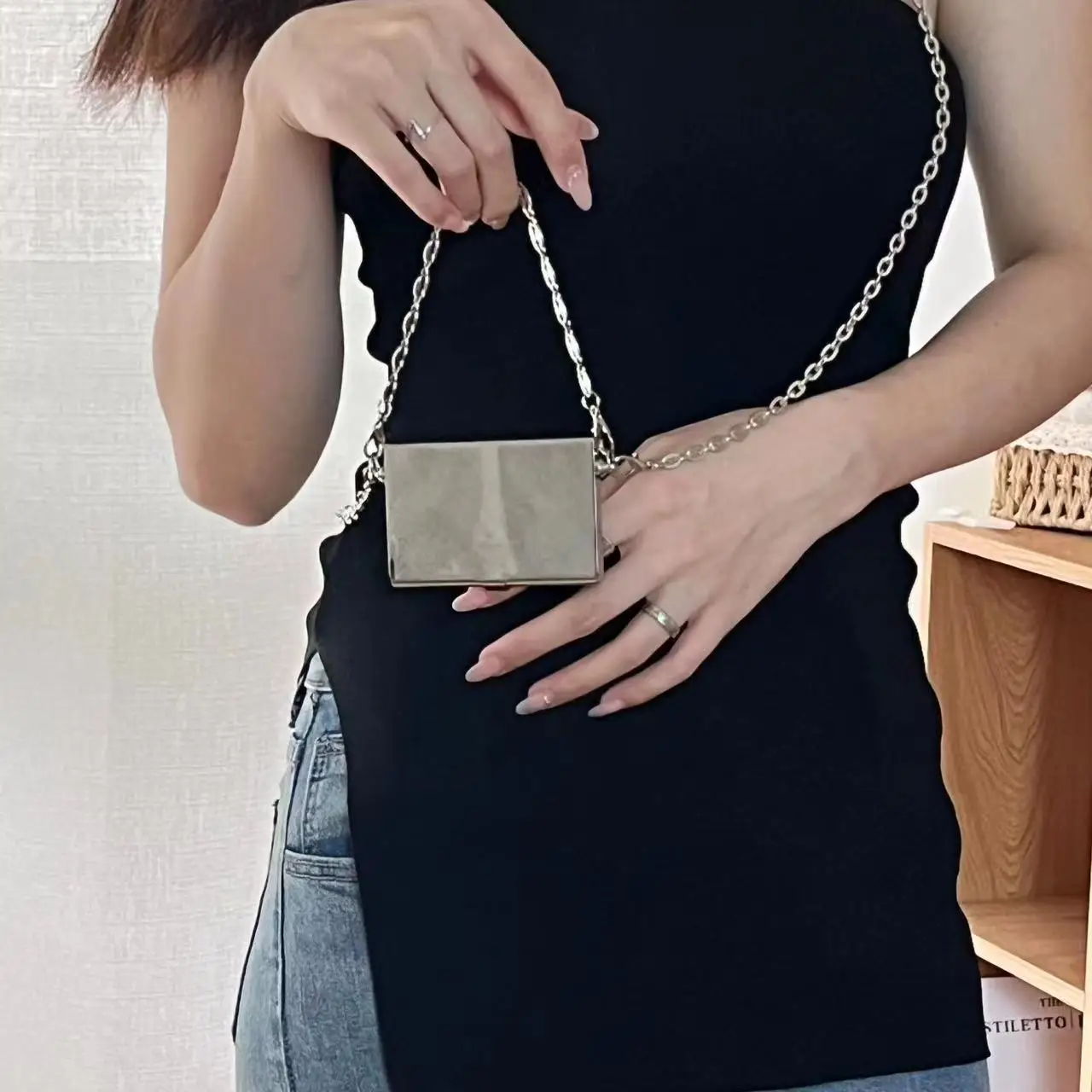 Новинка 2024 сумка через плечо для карт женщин металлическая визитница зажим на