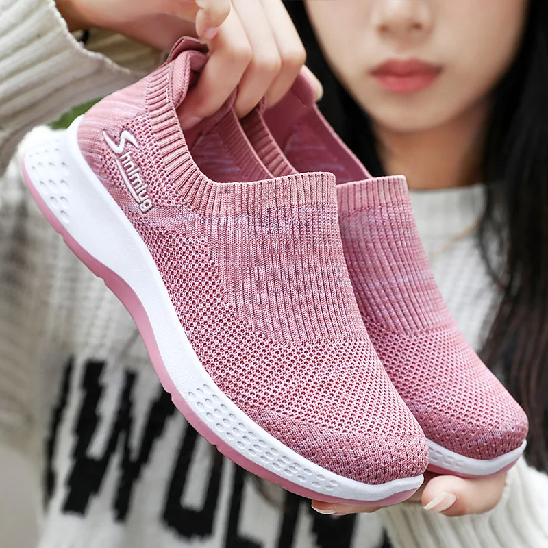 

2022 Spring New Ladies Casual Sports Soft Sole Mom Shoes