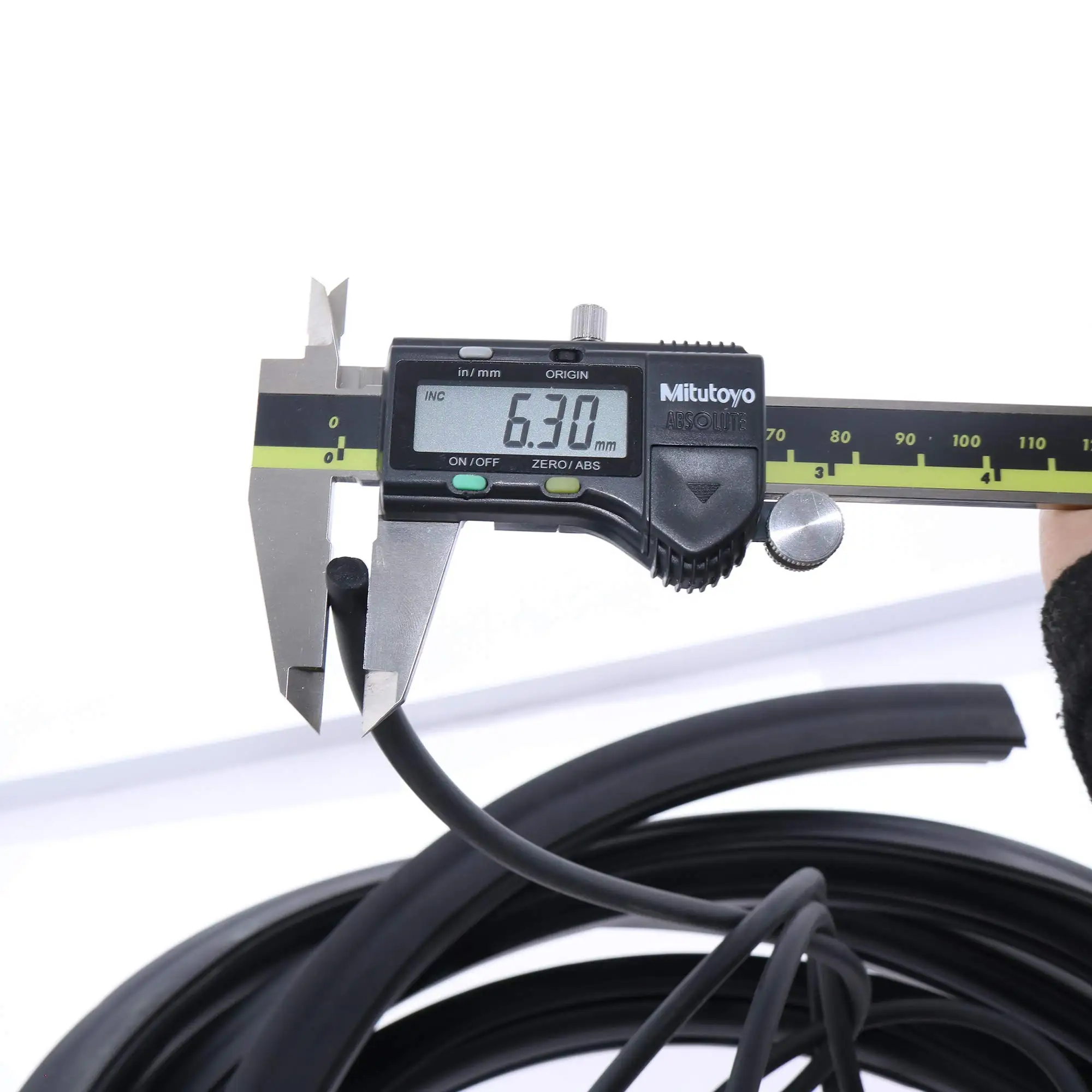 6554149 6665568 Уплотнитель окна для погрузчиков Bobcat 450 453 463 540 553 751 753 S130 S150 S160 T110 T180 T320