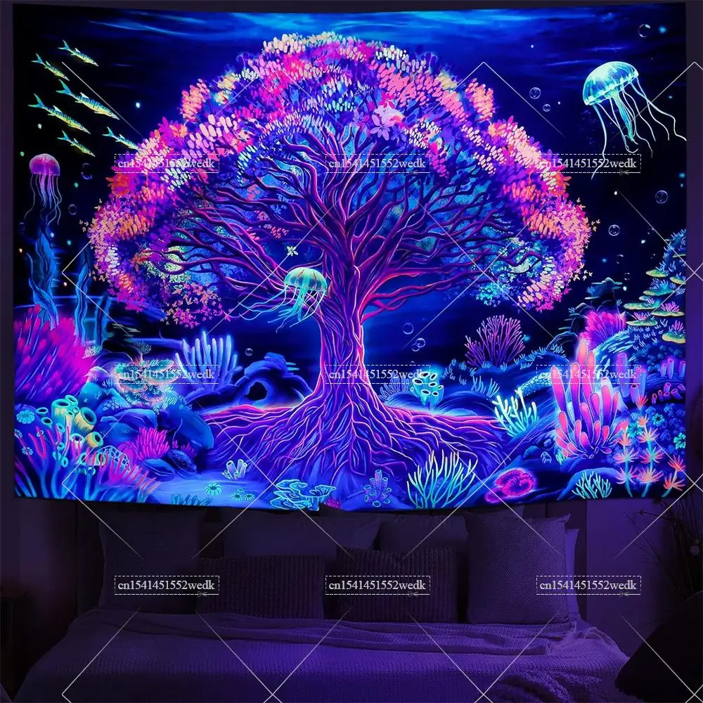 Подводный подводный мир с черной подсветкой