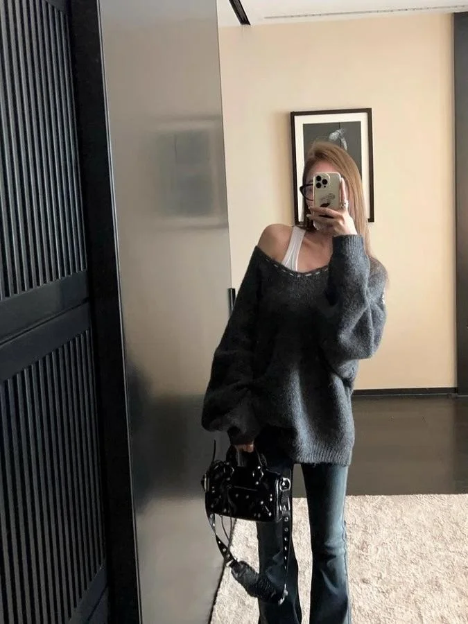 Негабаритный! Корейская серия пуловер с открытыми плечами бархатный свитер