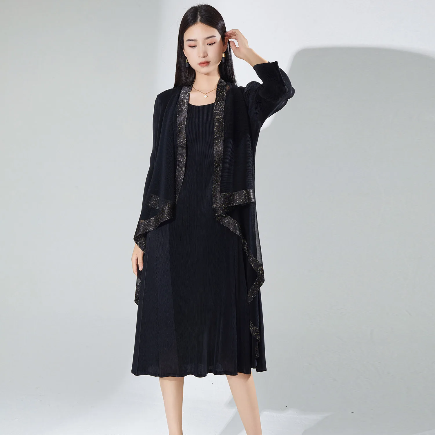 

2023 осеннее модное Плиссированное облегающее платье с длинным рукавом