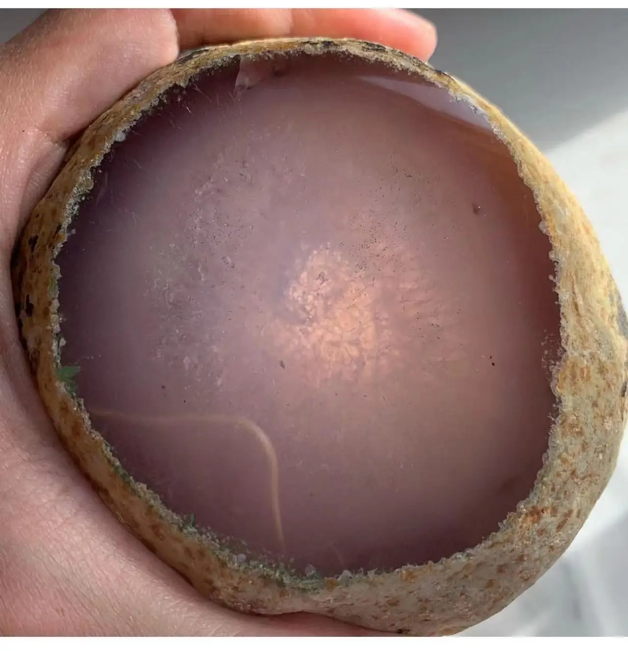 Полированный агат с водяным пузырем JING QI YUE