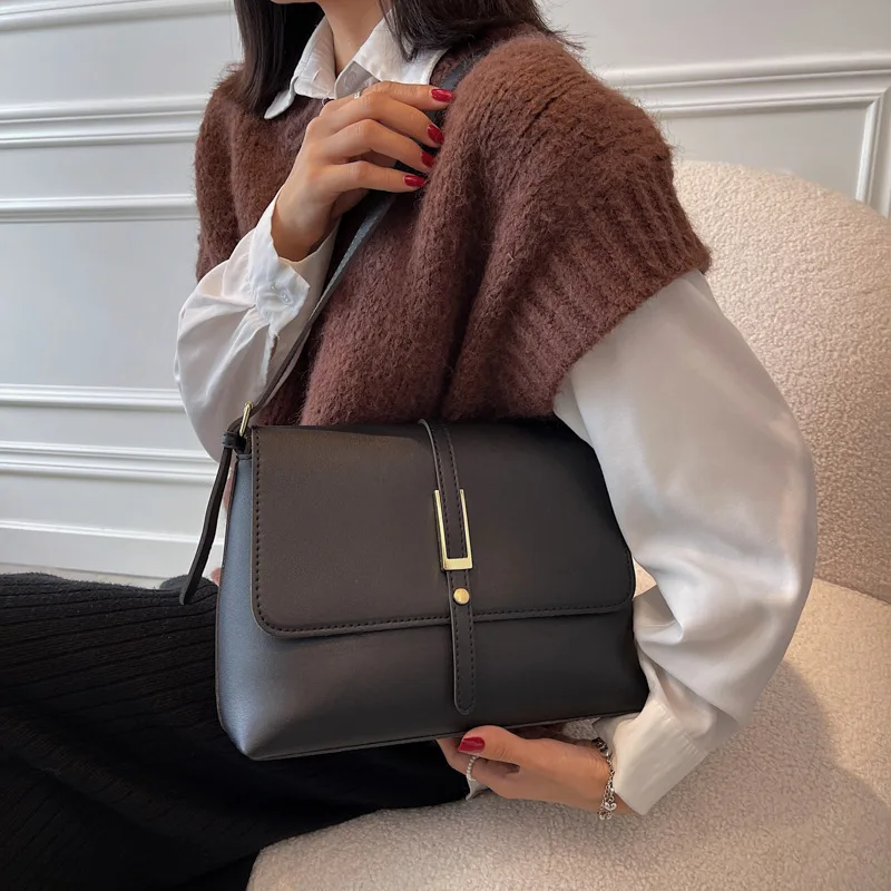 

PU Leather Small Crossbody Bags for Women 2022 Hit NewFashion Thick Chain Shoulder Purses Lady Luxury Designer Handbags