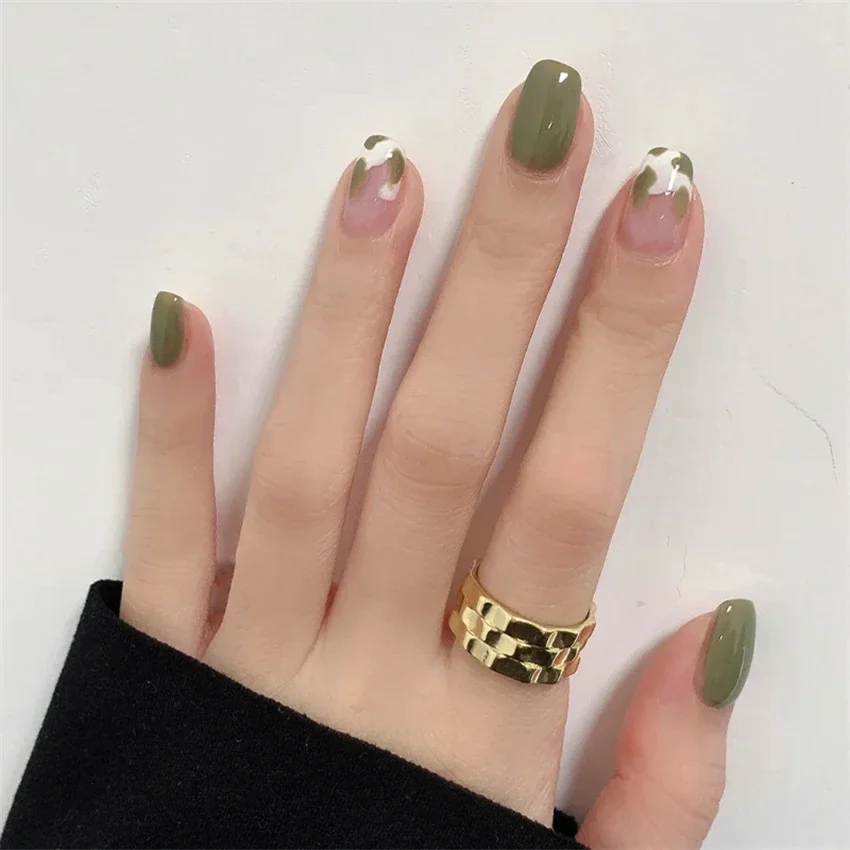 24 шт./компл. Matcha Milk Cookie Design Stick Press on Nail Art Французское новое ношение накладных