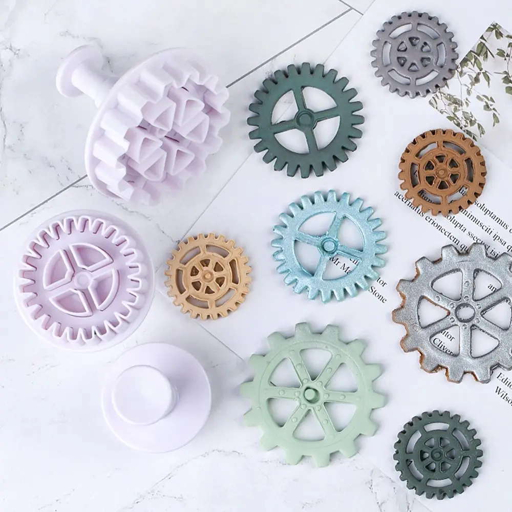 

3Pcs/Set Plunger Gear Shape Sugarcraft Cake Tools Fondant Baking Mold Cutter