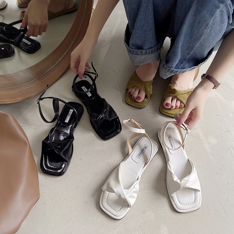 

Retro Woman Shoes Buckle Strap 2022 Summer Beige Heeled Sandals Original Low Black Flat Fashion Comfort Girls New Beach Scandals