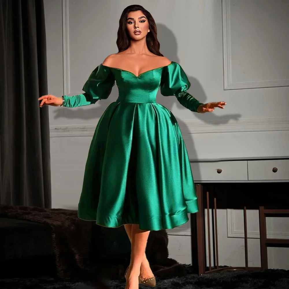 

Autumn 2022 V-neck low cut A-line skirt commuter wind lantern sleeve wavy pleated dress green dress