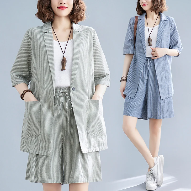 

Новинка лета 2022, женское тонкое художественное пальто в полоску, эластичные шорты с кулиской, комплект из двух предметов